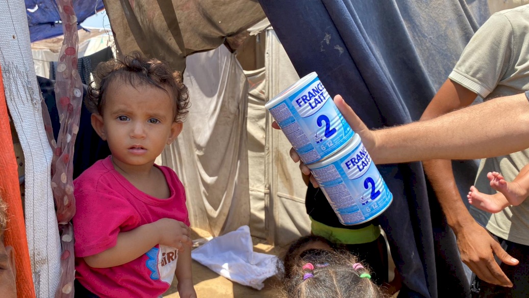 Distribution of Infant Milk and Diapers to Displaced Families in Gaza